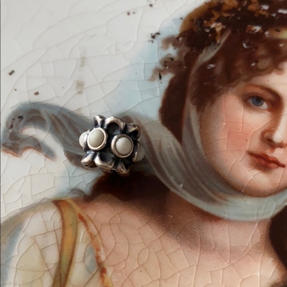 PANDORA Rare and Vaulted Charm circa 2005 - Picture 2 of 5